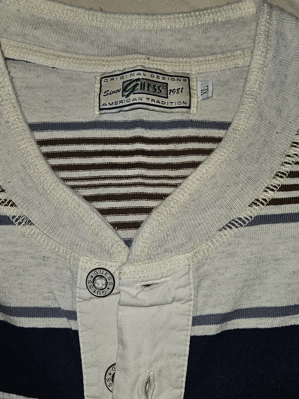 Guess 1990s Vintage Men's Navy and Light Gray Striped Henley Tee - Picture 2 of 3